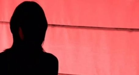 sosok wanita di video 1vs7kendari diklaim senang [tiktok]